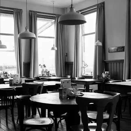 Hotel Over De Brug Haastrecht