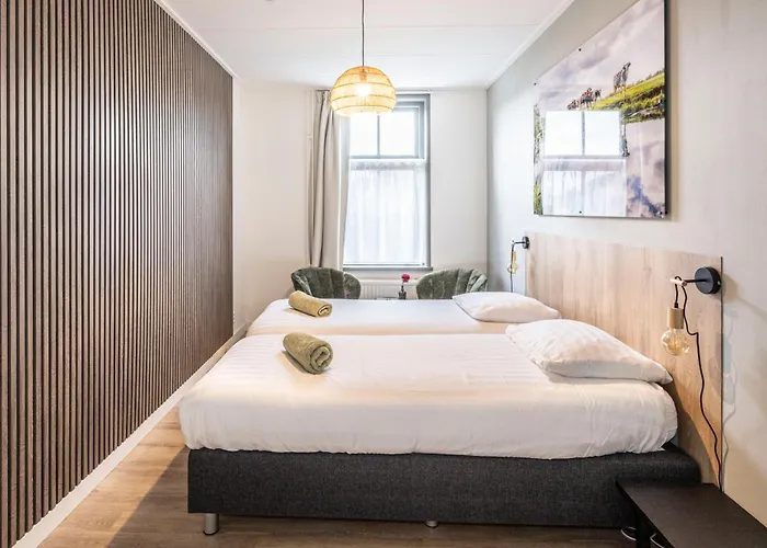 Hotel Over De Brug 2*