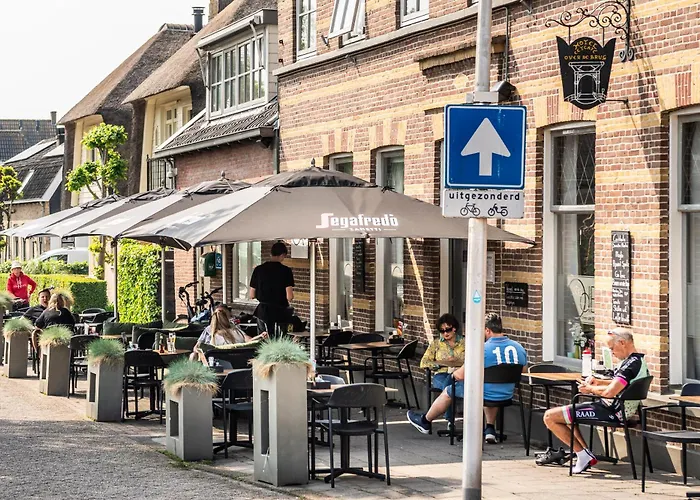 Over De Brug 2* Haastrecht