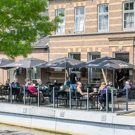 Over De Brug Hotel