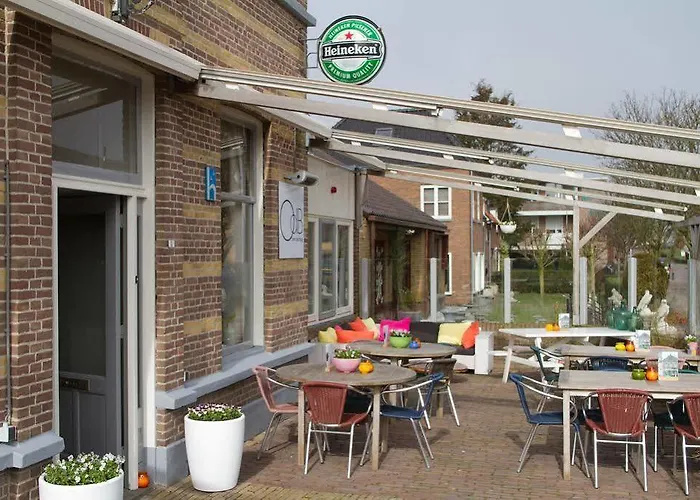 Over De Brug Hotel 2*